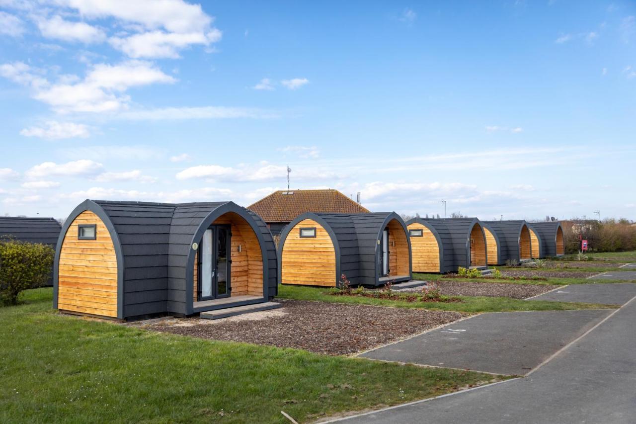 Camping Pods Trevella Holiday Park Crantock Exterior foto