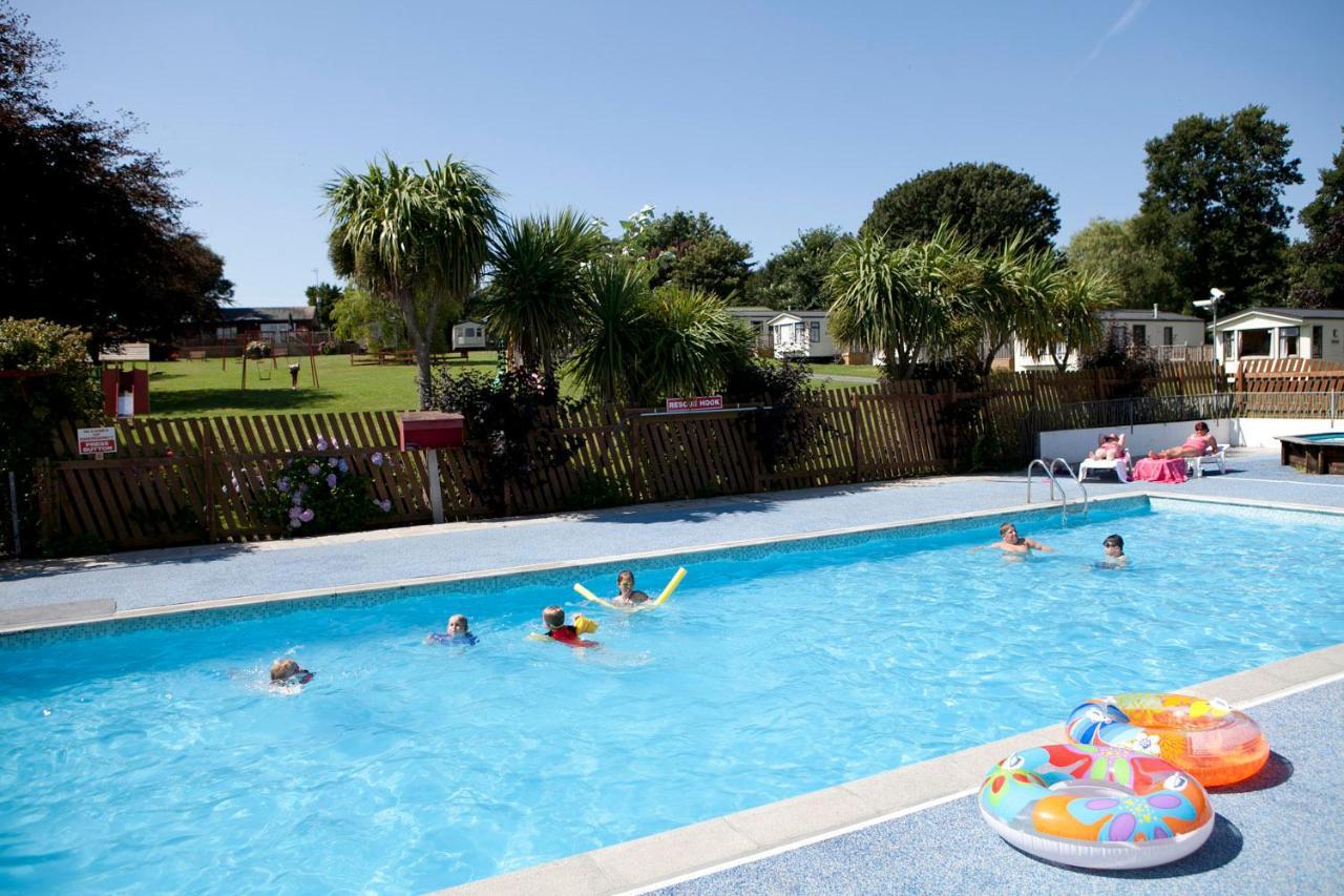 Camping Pods Trevella Holiday Park Crantock Exterior foto