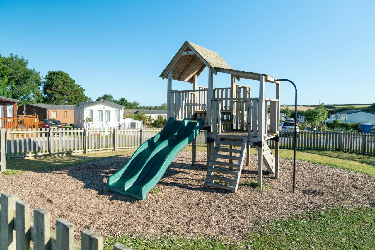 Camping Pods Trevella Holiday Park Crantock Exterior foto
