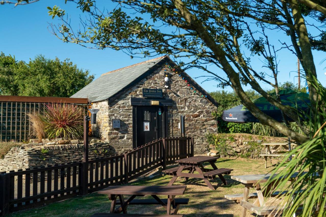 Camping Pods Trevella Holiday Park Crantock Exterior foto