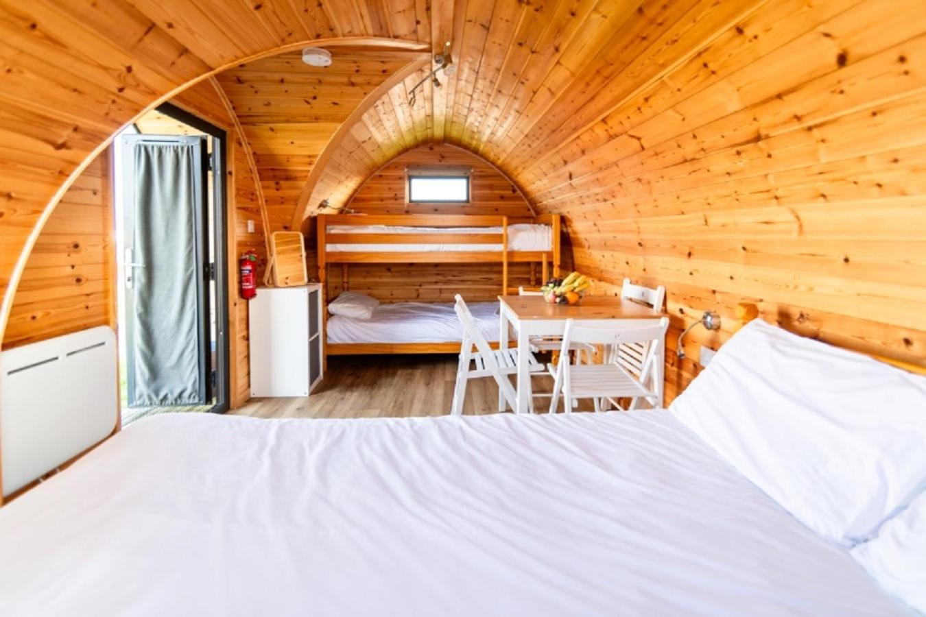 Camping Pods Trevella Holiday Park Crantock Exterior foto
